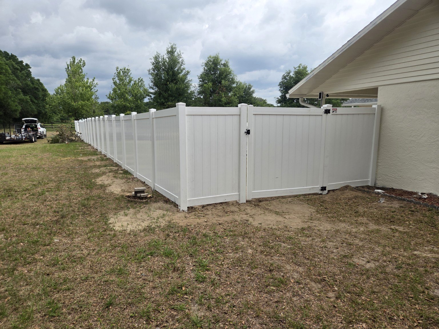 Vinyl fence gate installation Ocala FL